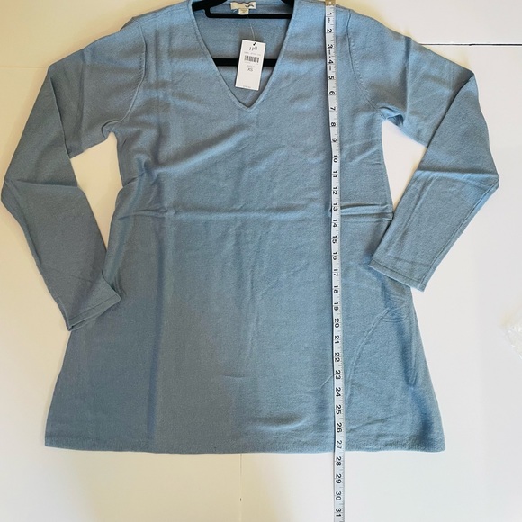 J. Jill sweater XS V-Neck in Breeze Blue with Long Sleeves Lightweight NWT - Picture 5 of 7